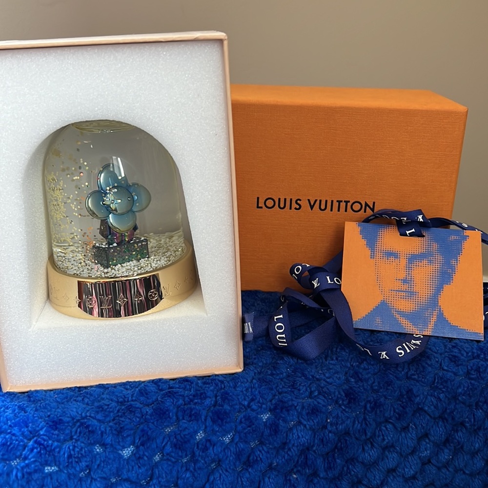 Louis Vuitton Vivienne Snow Globe